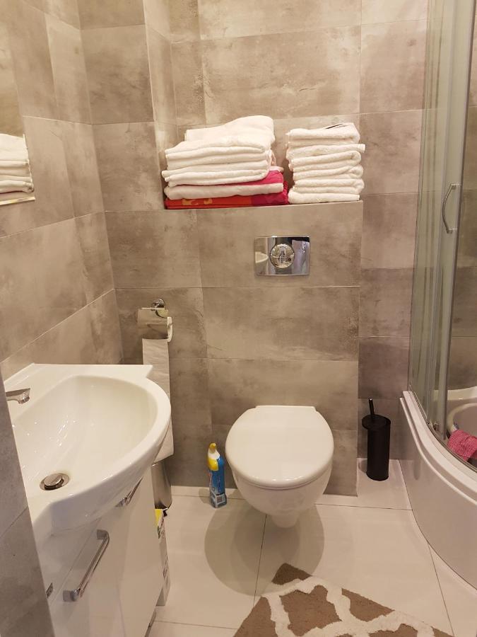 Apartament U Ewy W Kolobrzegu Podczele - 2 Sypialnie 50M2, Wifi I Darmowy Parking! Exterior photo